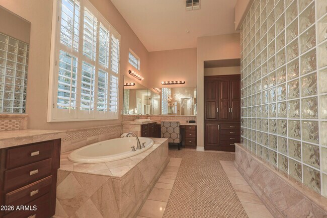 Building Photo - 42121 N Anthem Creek Dr