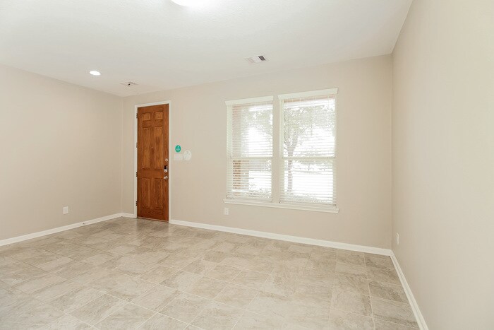 Building Photo - 4518 Mallory Creek Dr