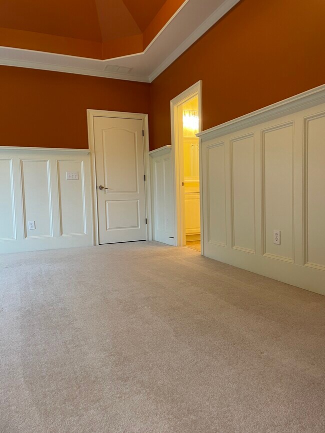 Building Photo - 5000 Wildeoak Trail