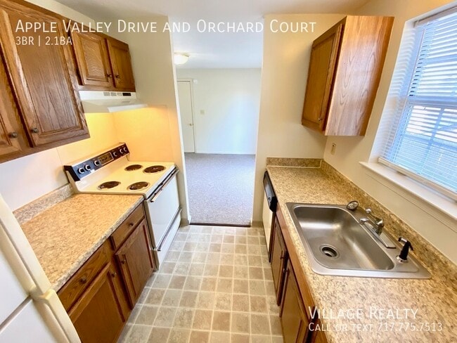 Building Photo - 110 Orchard Ct