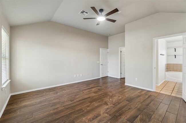 Building Photo - 15921 Katie Ridge Dr