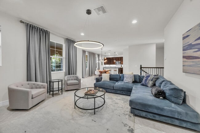 Building Photo - 1080 Community Dr