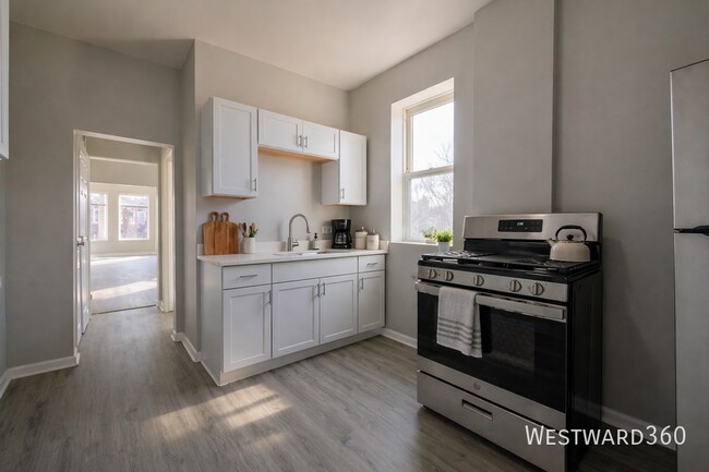 Building Photo - 6550 S Drexel Ave