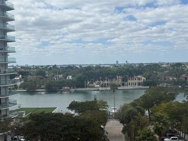 Building Photo - 5555 Collins Ave