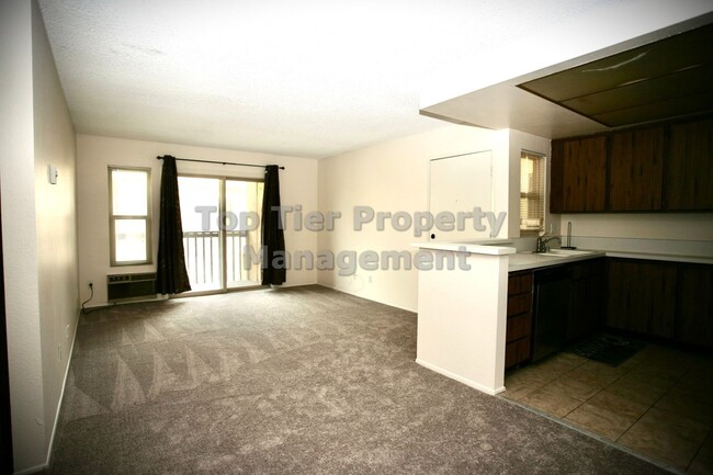 Building Photo - ***Light and Airy 1 Bed / 1 Bath Condo in ...