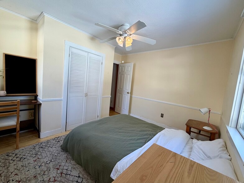 main floor bedroom - 34 Boody St