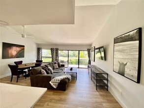 Building Photo - 11863 Wimbledon Cir