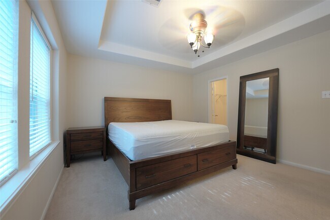 Building Photo - 8050 Montague Manor Ln