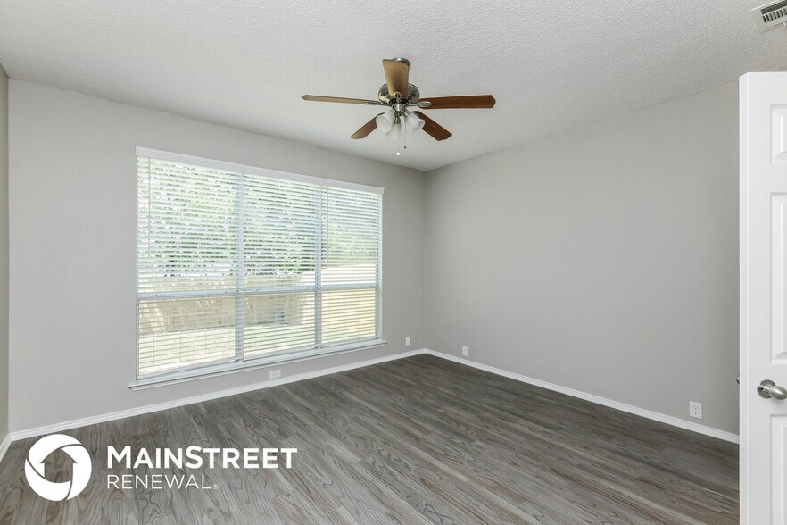 Building Photo - 2524 Tar Heel Dr