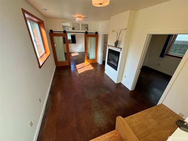 Building Photo - 3Bd/1.75Ba Seattle House