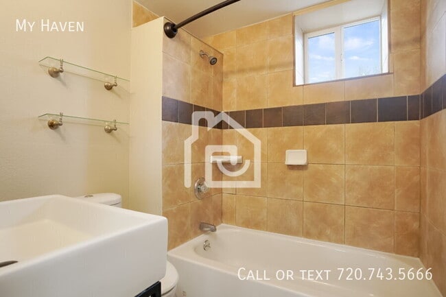 Building Photo - 1010 Jay St