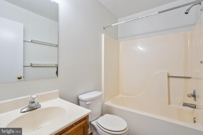 Building Photo - 8729 36th Ave