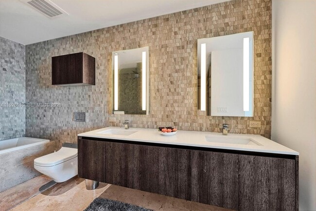 Building Photo - 88 SW 7th St