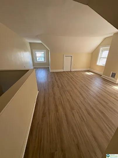 Building Photo - 520 Fiot Ave