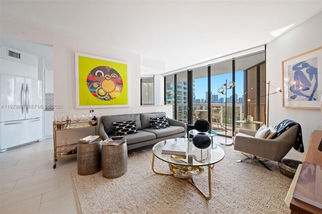 Building Photo - 20185 E Country Club Dr