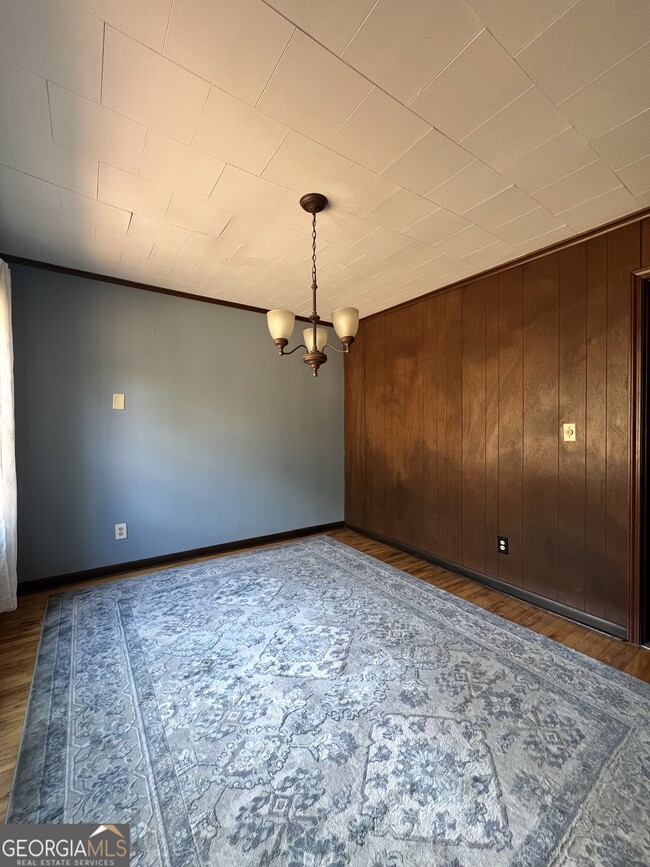 Building Photo - 115 Old Stone Rd