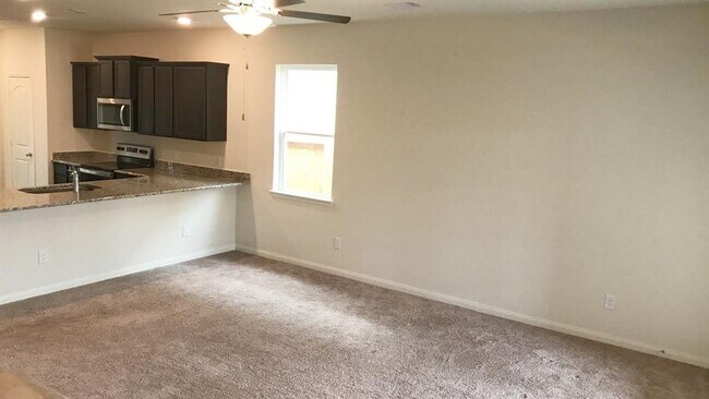 Building Photo - 20731 Solstice Point Dr