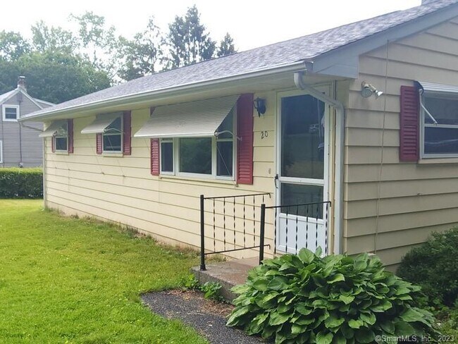 Primary Photo - 20 Ridgewood Rd