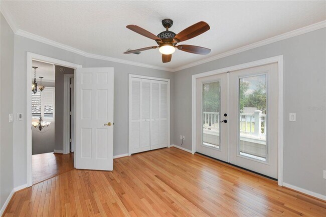 Building Photo - 1580 Oakhurst Ave