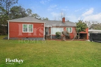 Building Photo - 1648 Columbia Dr