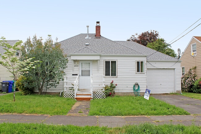 Building Photo - 8723 SE Taylor St