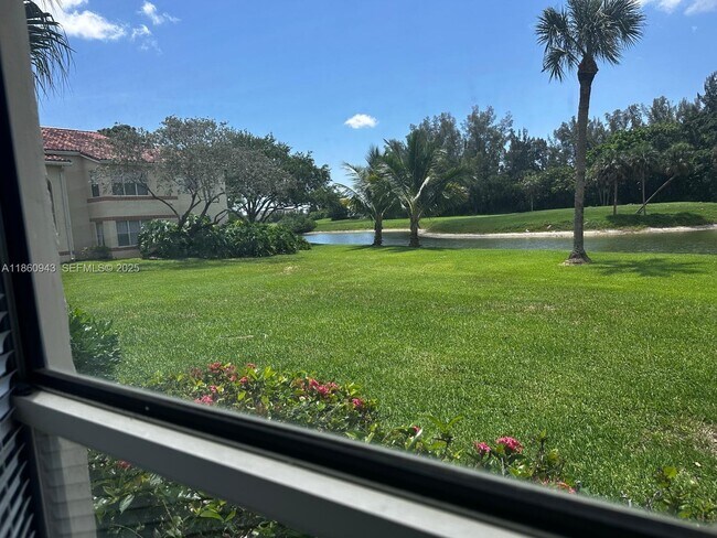 Building Photo - 3310 Pinewalk Dr N