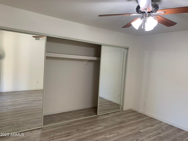 Building Photo - 9445 N 94th Pl