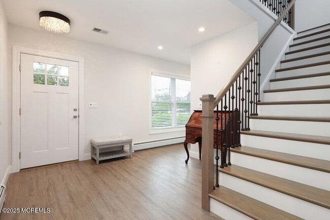 Building Photo - 63 Carpenter St