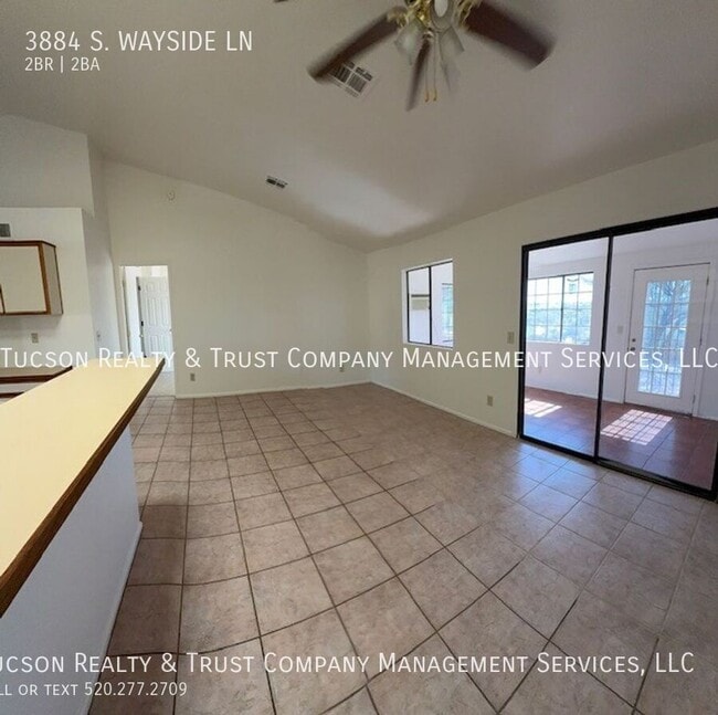 Building Photo - 3884 S Wayside Ln