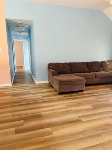 Building Photo - 1205 Oakridge Dr