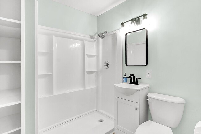 Building Photo - 2810 Limestone Dr