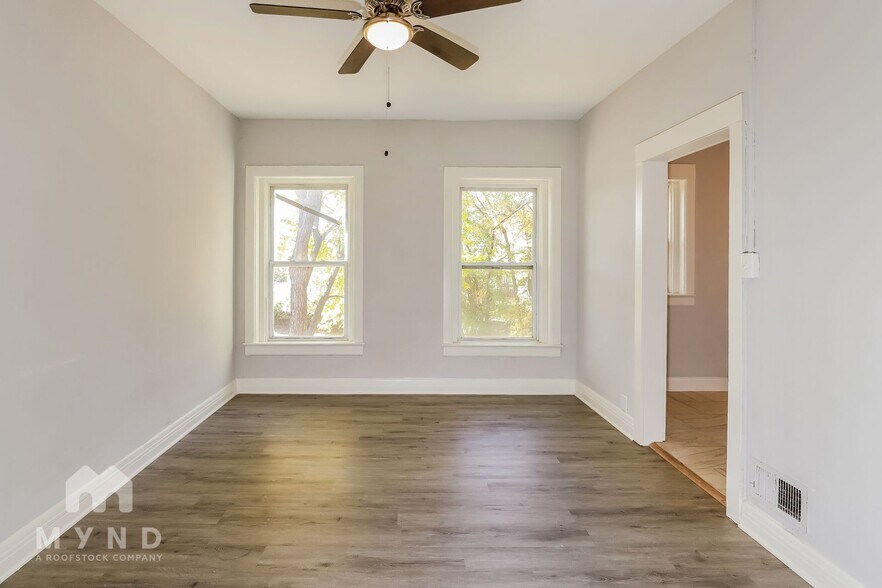 Building Photo - 2018 E 30th St