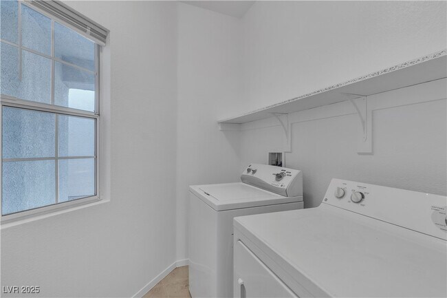 Building Photo - 4468 Lobero Ave