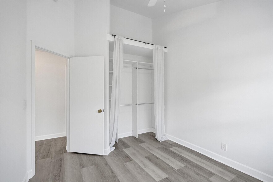 Building Photo - 11652 NW 19th Dr