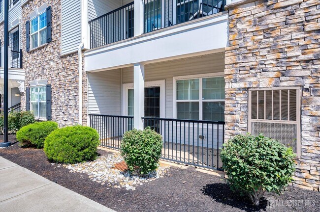 Building Photo - 617 Marion Ln