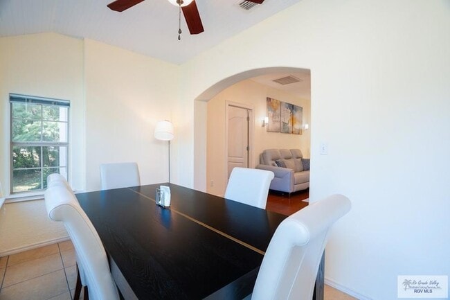 Building Photo - 3495 Boca Chica Blvd