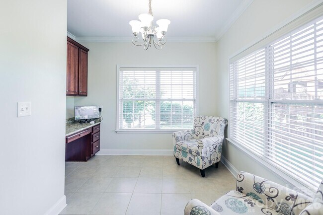 Building Photo - 141 Logan Ridge Dr