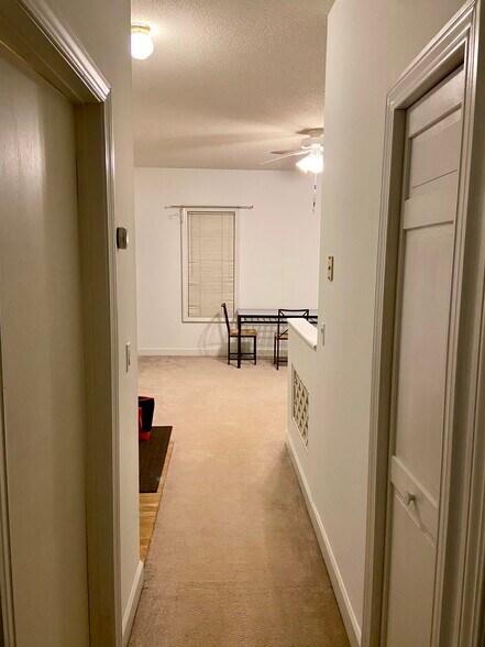 Building Photo - 60 Mariner St