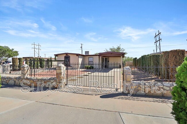 Building Photo - 5440 Viceroy Dr