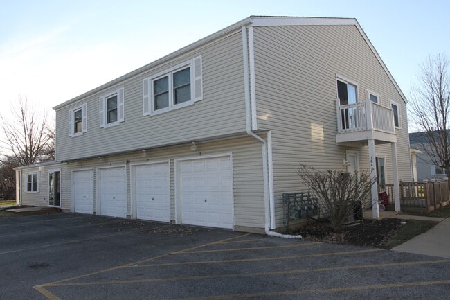 Building Photo - 184 Betty Ct