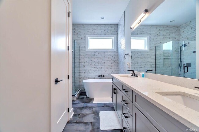 Building Photo - 7132 Fain Park Dr