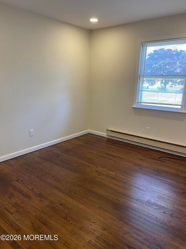 Building Photo - 606 Alma Pl