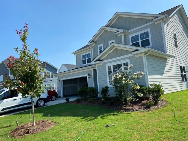 Building Photo - 6640 Wildbrook Dr