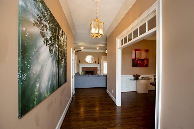 Building Photo - 2531 Old Salem Cir SE