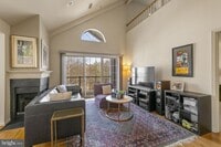 Building Photo - 164 Kendrick Pl