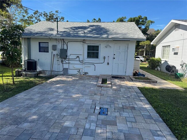 Building Photo - 2820 57th St S