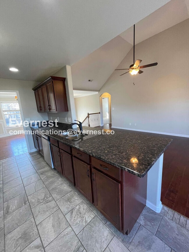 Building Photo - 3393 Wiser Dr