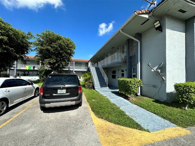 Building Photo - 4050 NW 135th St