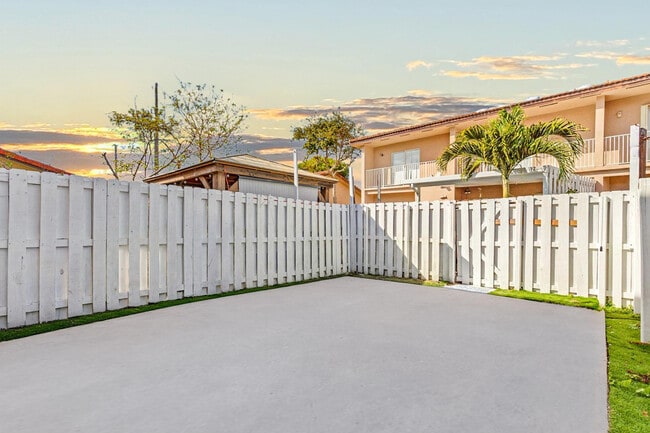 Building Photo - 13765 SW 171st Terrace