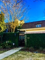 Building Photo - 2028 Hazel Hedge Ln